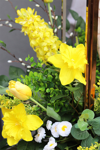 Angelo Garden Spring, lampion nagrobny z kwiatami