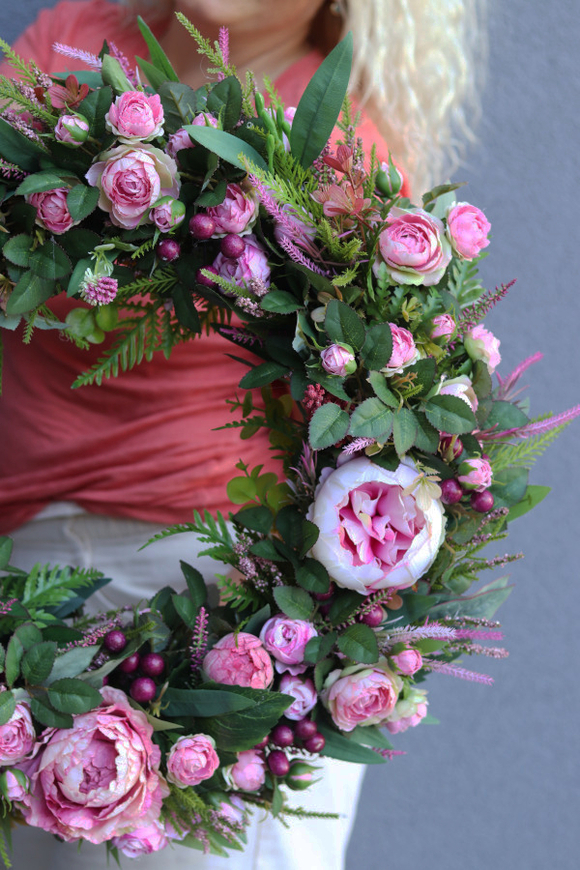 Różowe Dni, słoneczny wianek na drzwi	