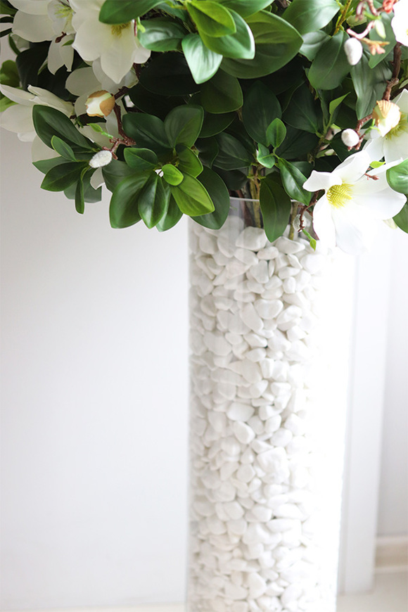 Magnolie Glass, podłogowa kompozycja kwiatowa w szkle