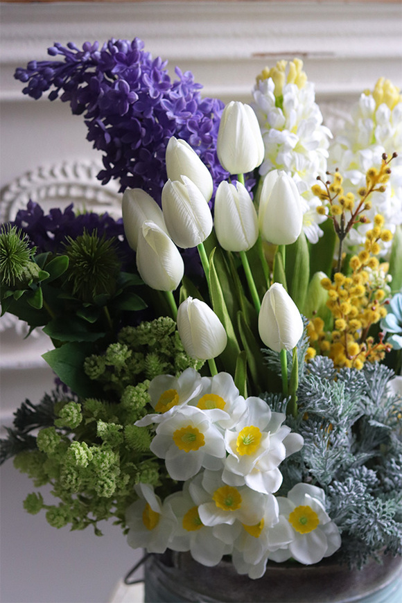 Turkusowa Rabata, wiosenna kompozycja kwiatowa