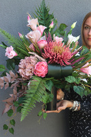 Astry Pink Modeno, jesienny bukiet nagrobny we wkładzie	