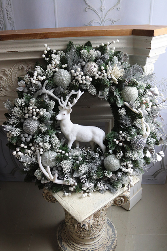 Biały Ren Silver, biało-srebrny świąteczny wianek