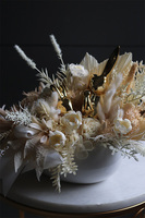 Betra Boho Gold, wielkanocna kompozycja w naczyniu