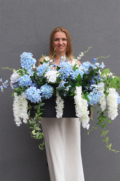 elegancka kompozycja kwiatowa, Blue Romance, wym.50x100cm 
