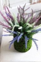 kompozycja kwiatowa w omszałym naczyniu, Wrzosy w Mchu 2, wys.35cm 