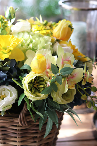 bogaty kosz wiosennych kwiatów, Eveline Spring Provance