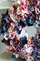 Hortensja Blue Mix, wianek z hortensji na drzwi