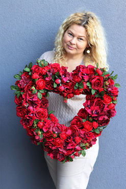 Serce Kwiatowe Red, wieniec nagrobny, wym.50x50cm 