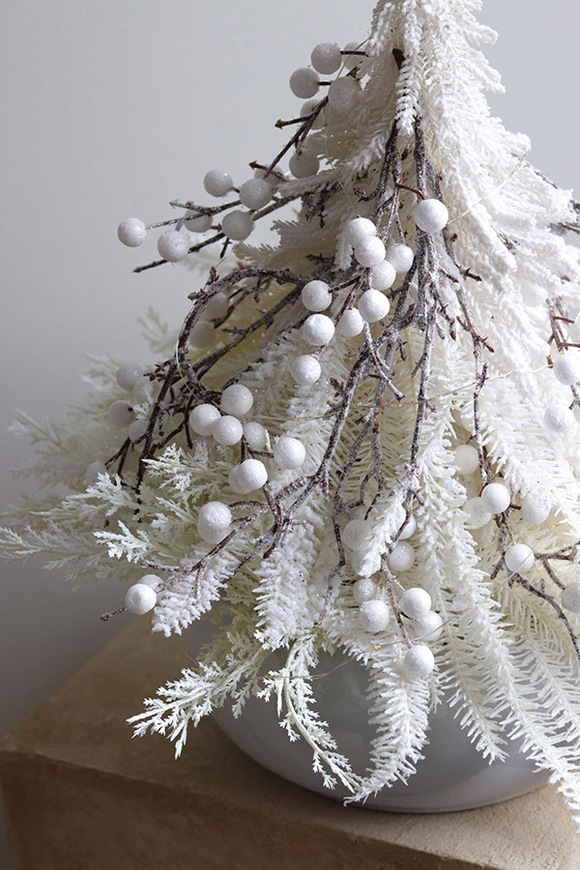 Zimowa Biel 3, świąteczna choinka z dekoracją