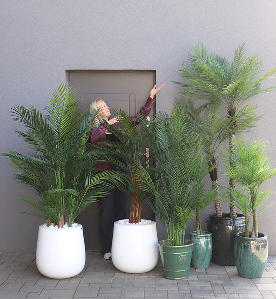 palma Greentia Fiberglass White, sztuczna palma w lśniącej donicy