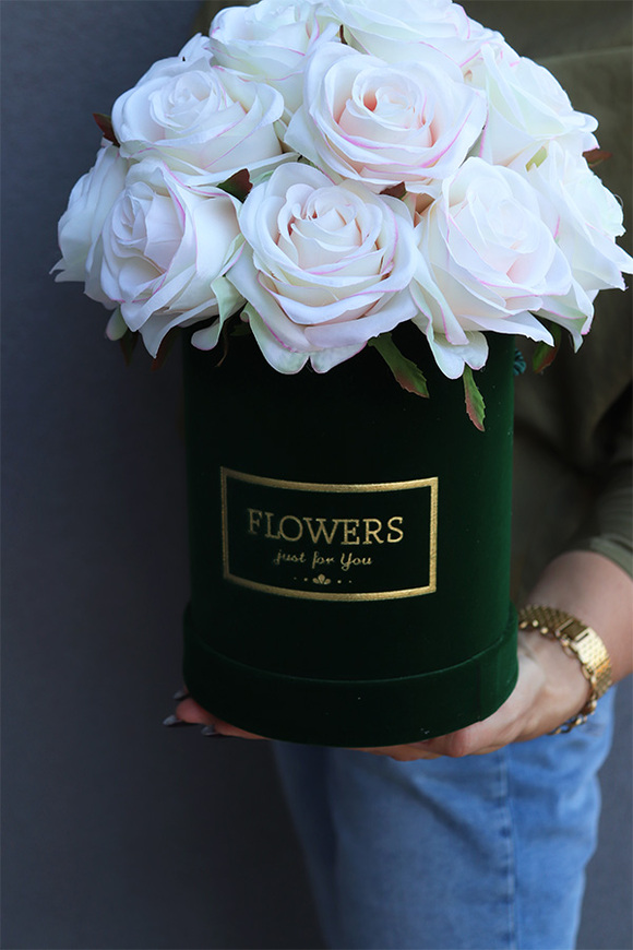 Green Velvet 2, zielony flowerbox z różami