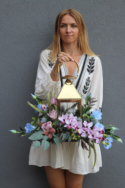 Angelo Garden Pastelia, kompozycja nagrobna z aniołem i lampionem, wys.62cm 