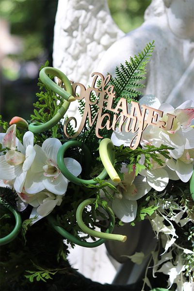 Ulisses, wieniec nagrobny z cymbydium i dedykacją, śr.60cm 