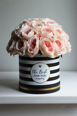 Rosey You, flowerbox z różami, wys.25cm