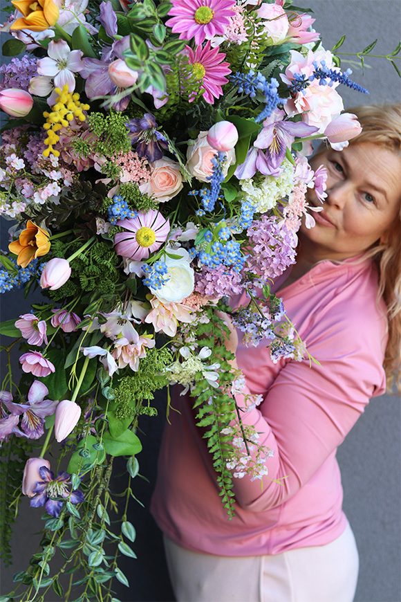 Mój Anioł Volcan, wiązanka nagrobna na tacy