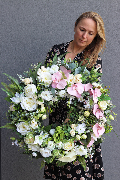 duży wieniec nagrobny z orchideą, Ydeal, śr.66cm