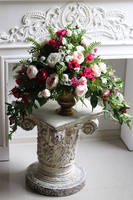 Luita Amarant, kompozycja kwiatowa w pucharze