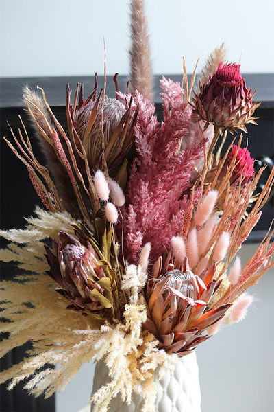 Boho Spring, kompozycja kwiatowa z suszem