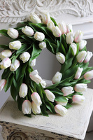 Tulipany Biella, wiosenny wianek z tulipanów	