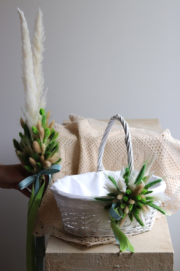 Barella, dekorowany koszyczek wielkanocny