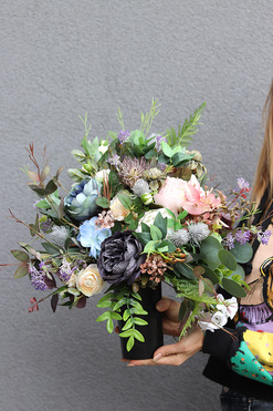 Wspomnienia Violet 3, bukiet nagrobny we wkładzie, dł.53cm 