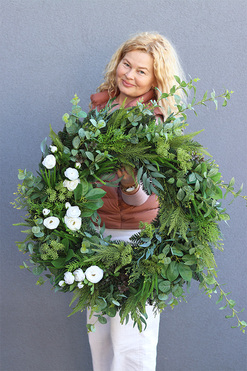 Greenna, zielony wianek na drzwi z różami, śr.70cm 