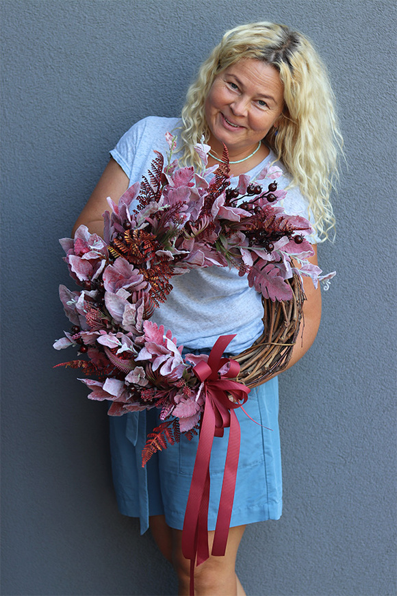 OD RĘKI Aoife, asymetryczny jesienny wianek na drzwi, śr.52cm