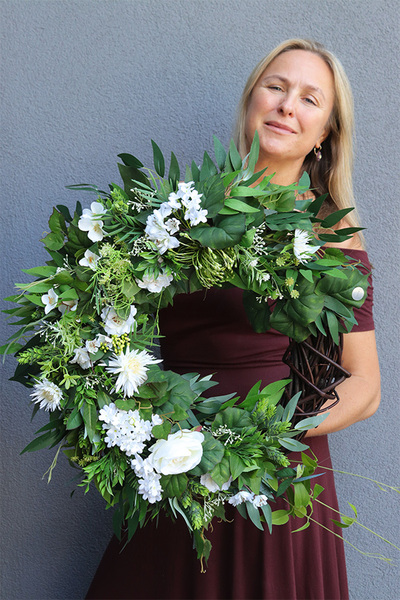 Agnes Extra 2, elegancki wianek na drzwi