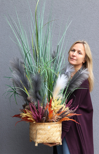 Coco Jumbo, sztuczna trawa w koszu z ziołami