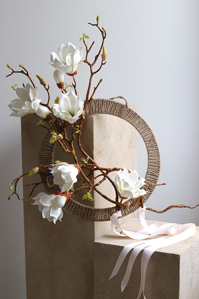 Artism Magnolia, wiosenny wianek z baziami