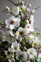 Magnolie Glass, podłogowa kompozycja kwiatowa w szkle