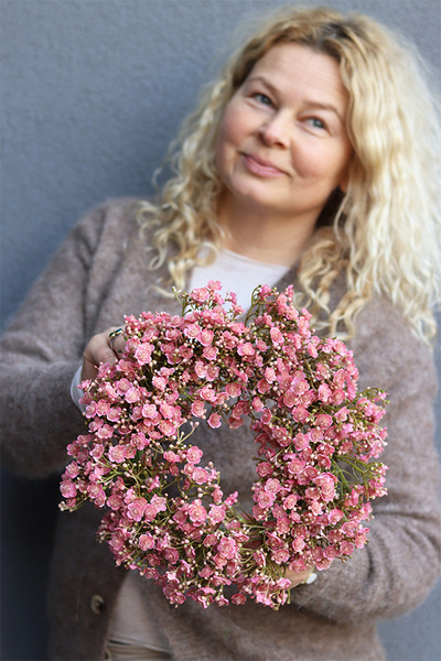 Flowers 4 You, wiosenny wianek z gipsówki, brudny róż