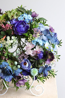 Helida Lusia kwiatowy wianek na drzwi