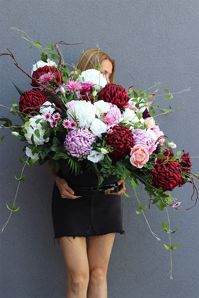 Bennet 3, kompozycja nagrobna w ceramicznej misie