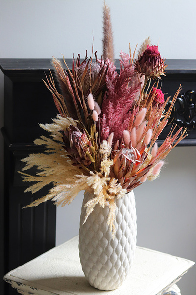 Boho Spring, kompozycja kwiatowa z suszem