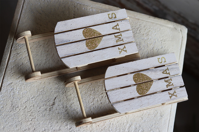 Saneczki XMAS, świąteczna ozdoba / zawieszka, wym.7x24x9cm