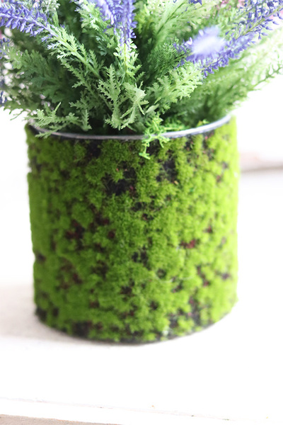 kompozycja kwiatowa w omszałym naczyniu, Wrzosy w Mchu 2, wys.35cm 