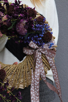 Motyle Imogeny, asymetryczny wianek na drzwi