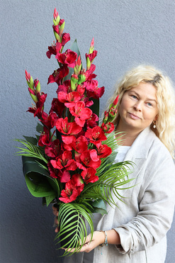 Mieczyki Czerwień 2, bukiet nagrobny we wkładzie, dł.86cm