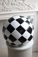 Winter Ball, figurka bombka ceramiczna