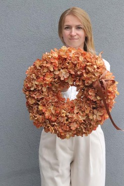 Fall Hydrangeas, wianek na drzwi z pomarańczowych hortensji, śr.38cm