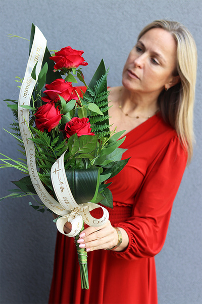 Różena, elegancki bukiet nagrobny
