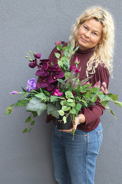 Angelo Purple, bukiet nagrobny we wkładzie, wys.54cm 