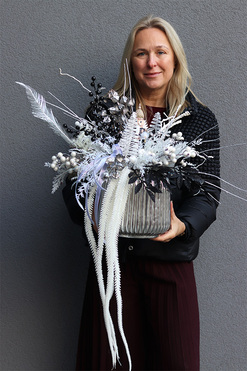 Xmas Black Deluxe, świąteczny stroik z dziadkiem, wym.64x60cm