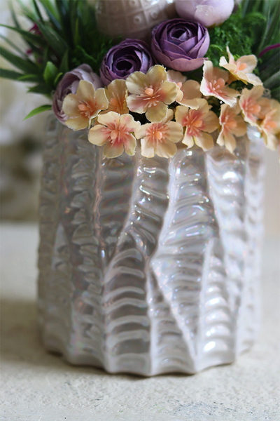 Ptak w Gnieździe, dekoracja z ptaszkiem w perłowej donicy