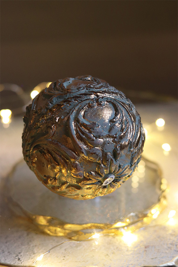 Gold Line 1, dekoracja kula złota