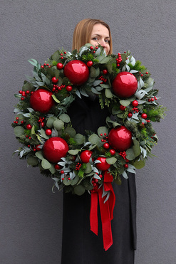 Apart Christmas Exclusives 2, świąteczny wianek na drzwi z wstążkami, śr.60cm