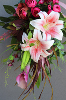 Marita, bukiet nagrobny z liliami, wys.90cm
