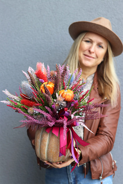 Wrzosy w Dyni, jesienna kompozycja w donicy, wym.40x44cm 