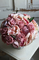 kosz różowych kwiatów, Nenufar, wys.35cm